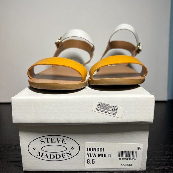 Steve Madden Donddi Flat Sandal - Picture 7 of 7